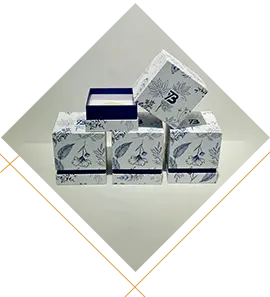 Kotak hadiah dengan penutup Kotak hadiah dengan penutup