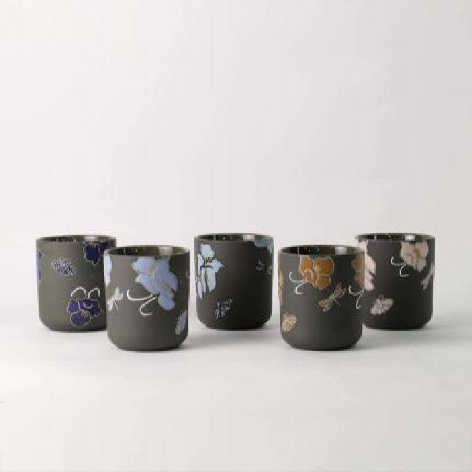 Kenapa lilin bunga bunga yang unik ini menjadi kegemaran Instagram baru?