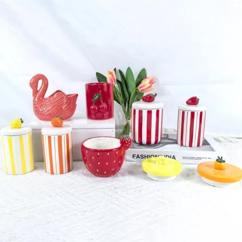 Pemegang lilin seramik berbentuk bunga dan buah-buahan